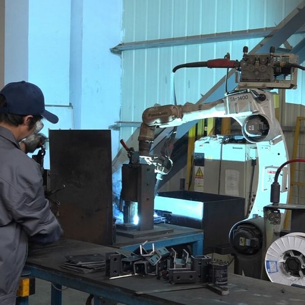 Wuxi Hengtong Metal Framing System Co., Ltd. خط إنتاج المصنع