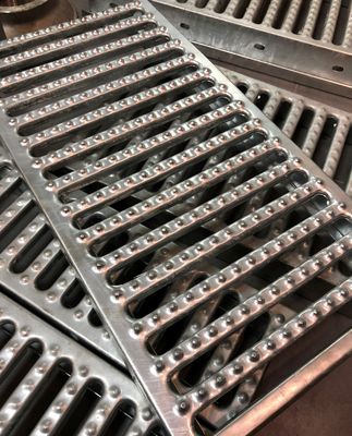 شراء Q235 Carbon Steel United Interlock Planking Grating System online manufacture